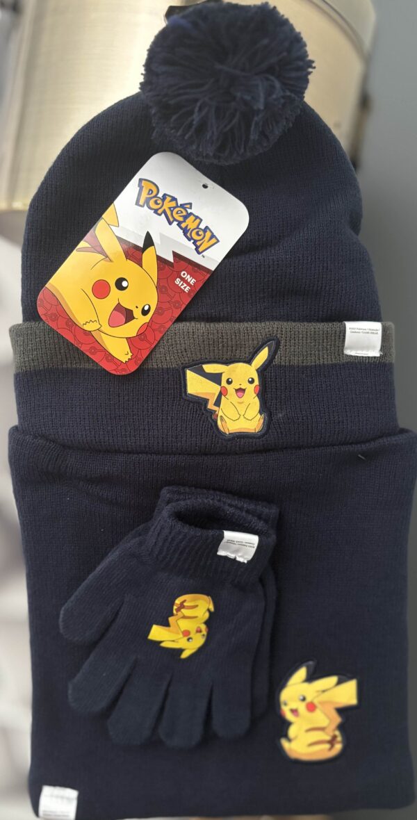 Bonnet, gants, snood Pokémon